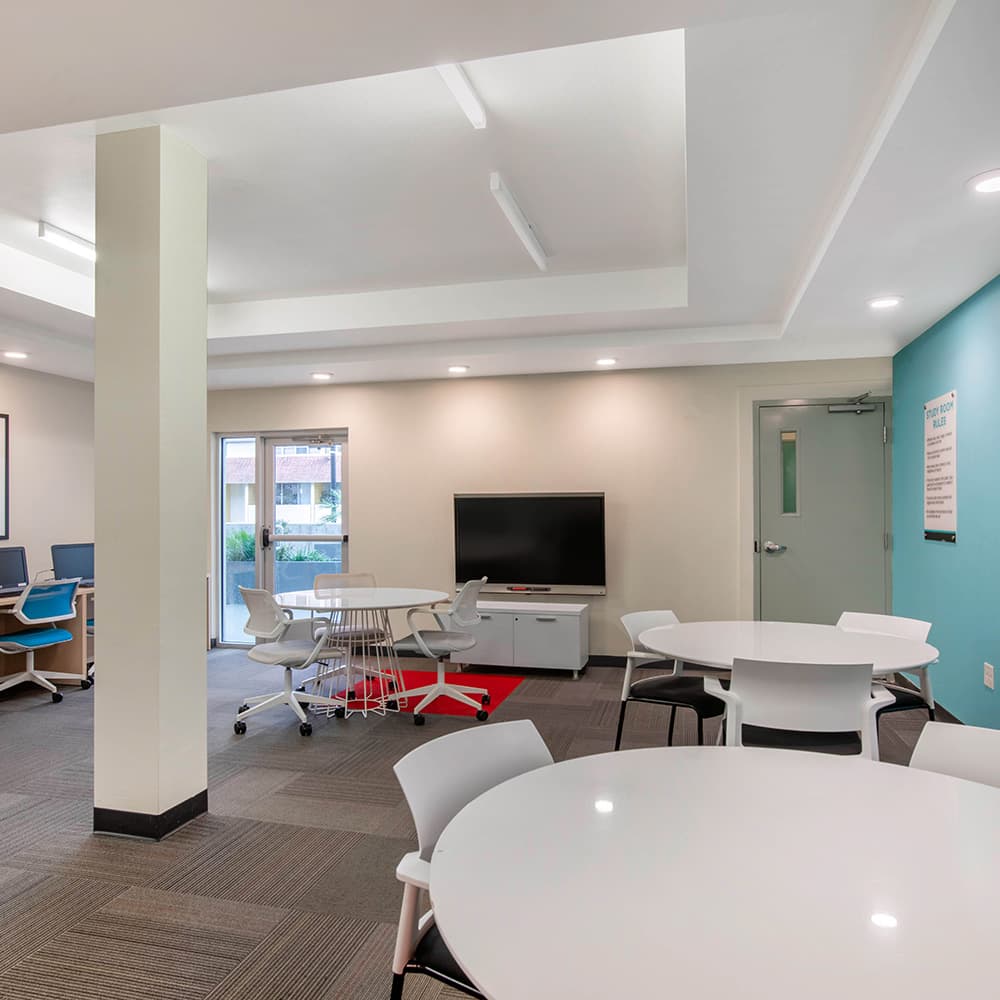 Business-Center-01-Social-28-Gainesville