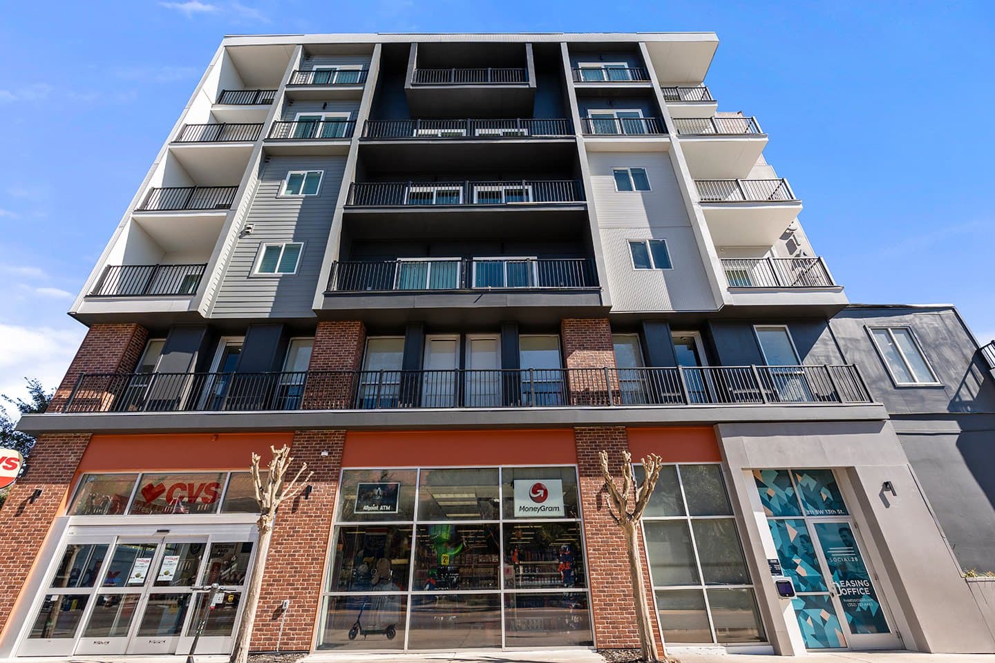 30-Social-28-Ground-Stills-01